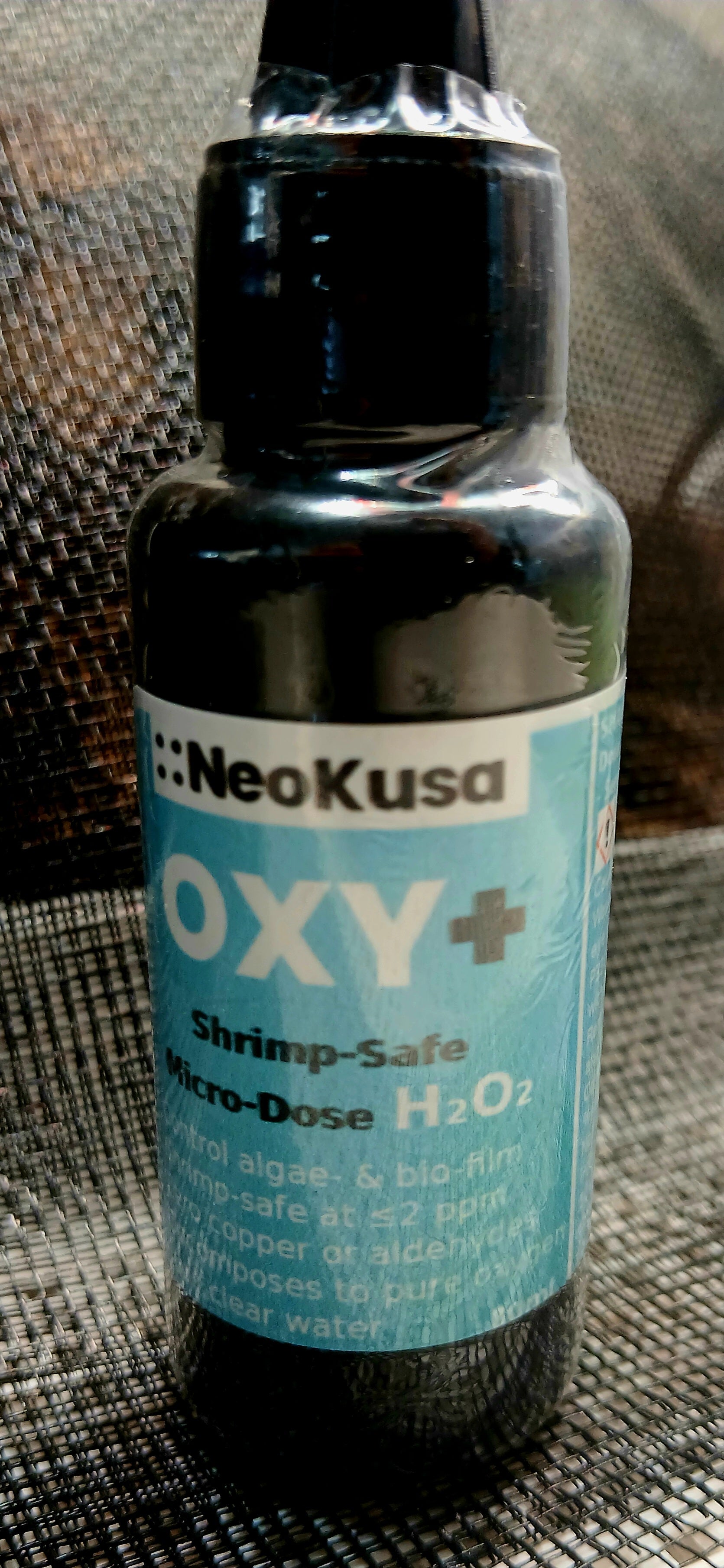 NeoKusa Oxy+ product photo on white
